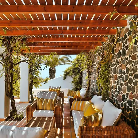 ヴィラ With Sunset Views In Santorini イメロヴィグリ